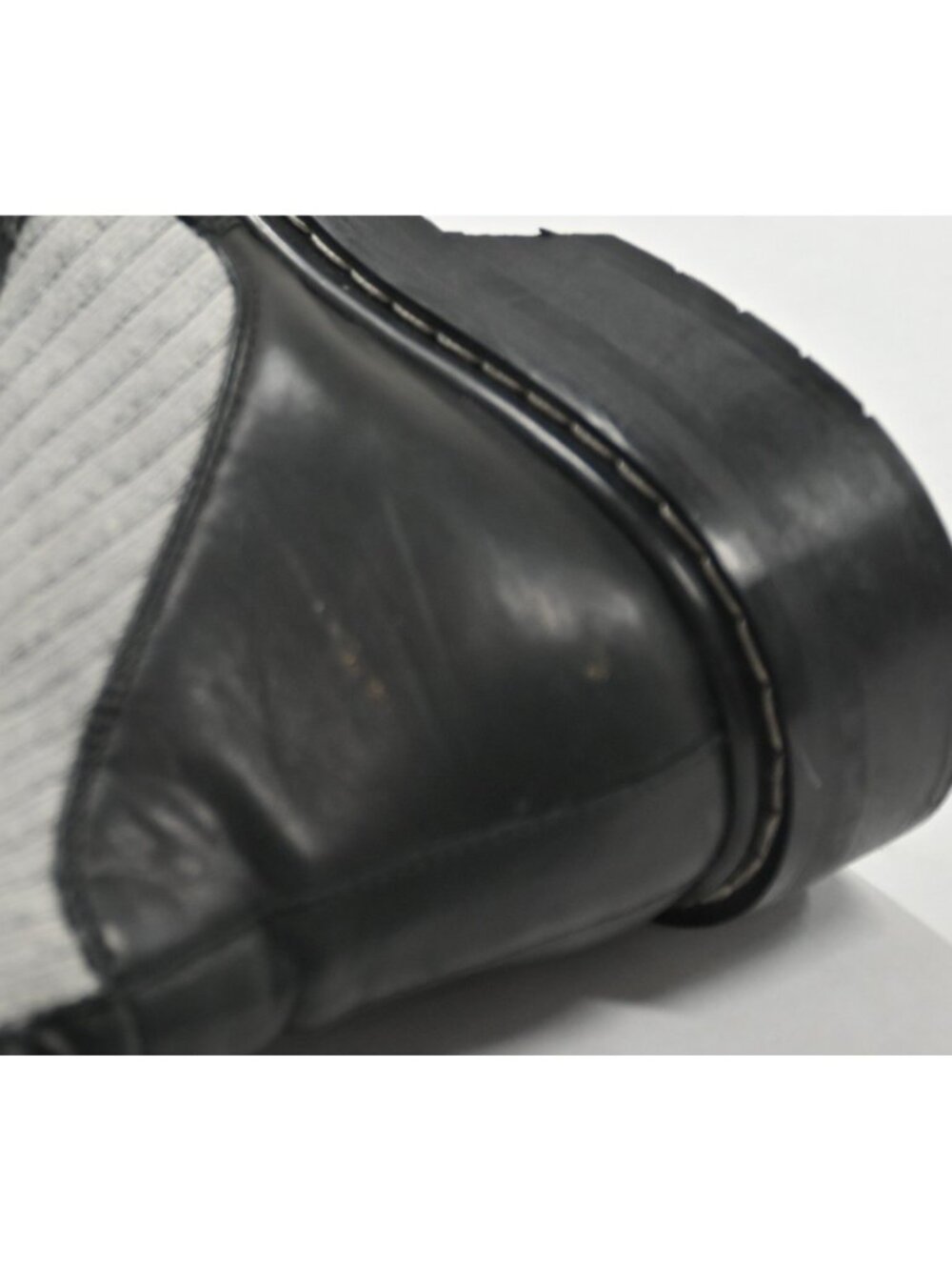 The Row Fara Pull On Chelsea Boots in Black Leather - Picture 6 of 13